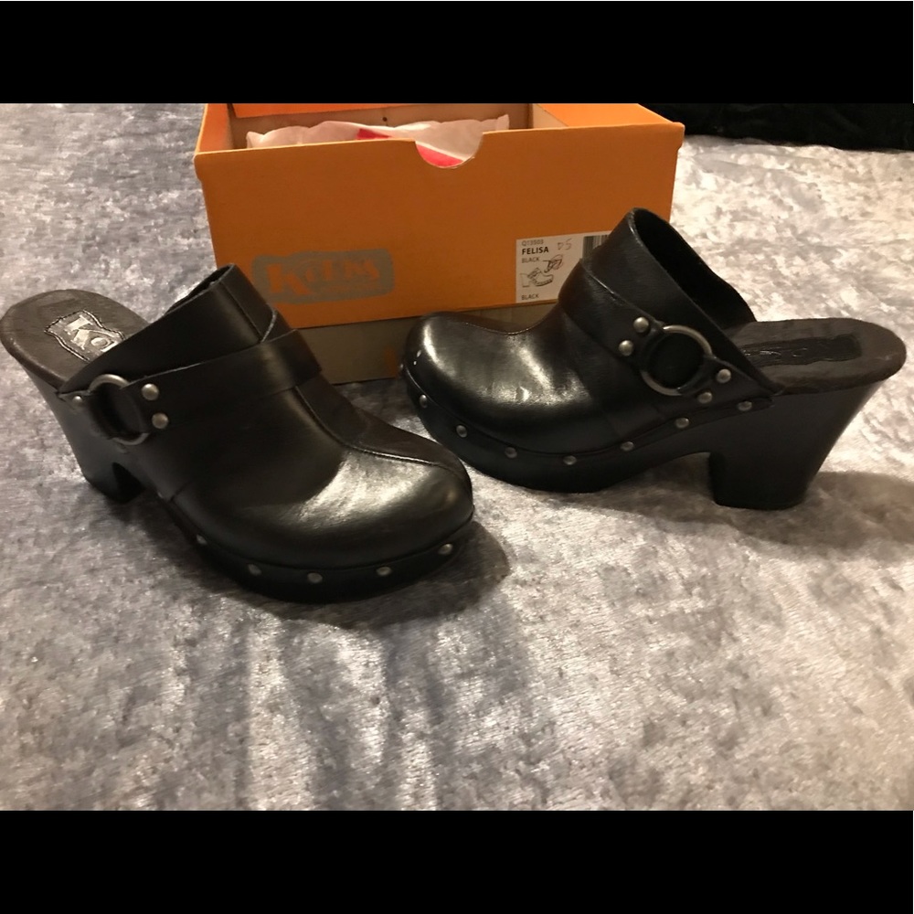 Norms clogs